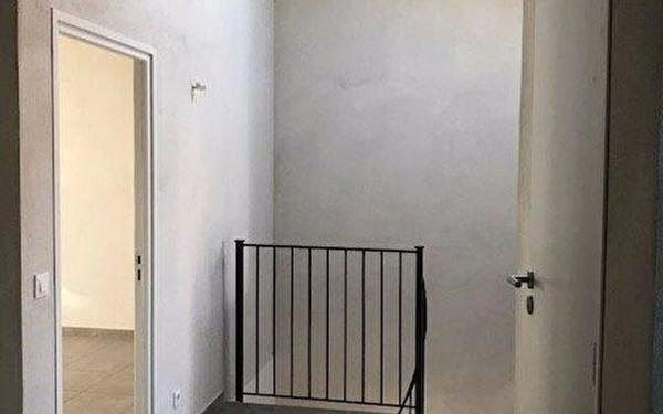 Maison à louer    4 pièces •  Le Castellet