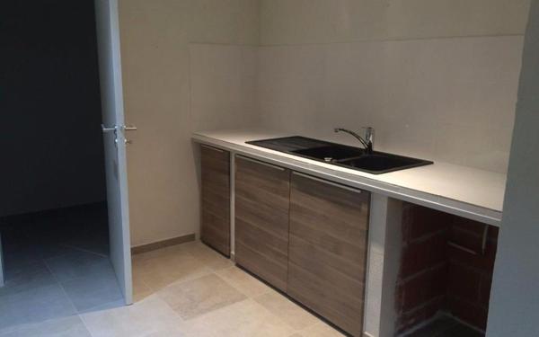 Maison à louer    4 pièces •  Le Castellet