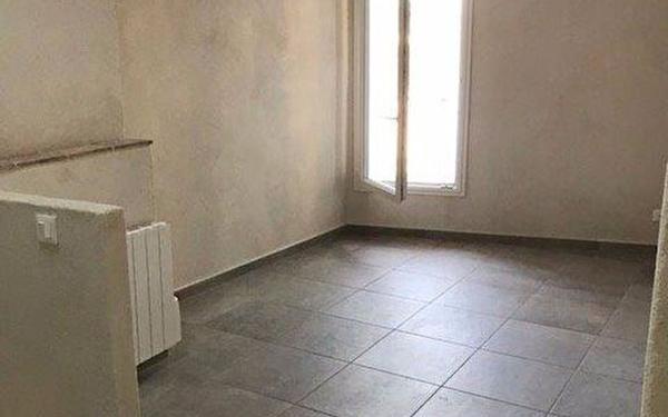 Maison à louer    4 pièces •  Le Castellet