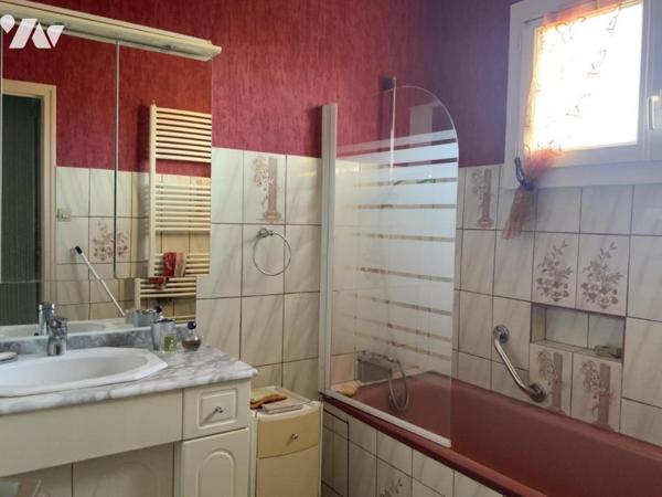 Maison 86 m² – Jardin + grand garage 45 m² – Fort potentiel