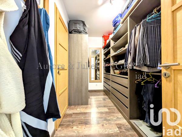 Maison traditionnelle 6 pièces de 158 m² à Saint-Estève (66240)