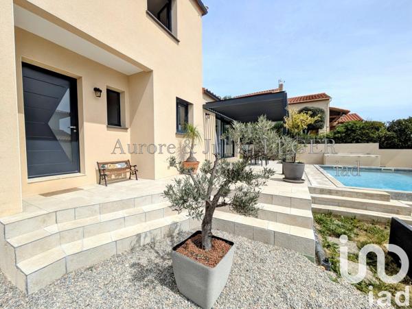 Maison traditionnelle 6 pièces de 158 m² à Saint-Estève (66240)