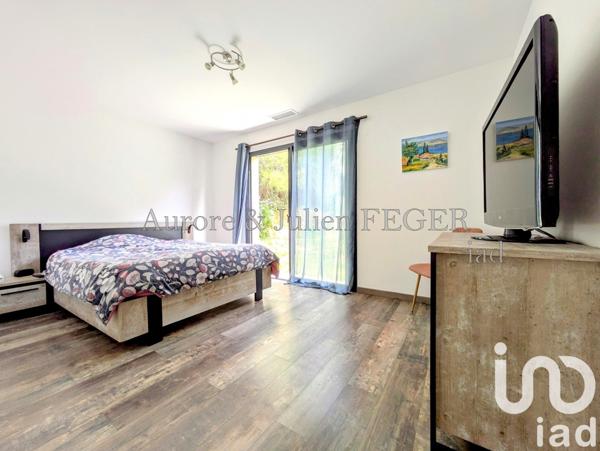 Maison traditionnelle 6 pièces de 158 m² à Saint-Estève (66240)