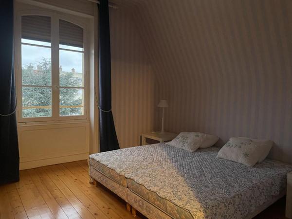 Maison 299 m2 avec piscine, Le Coteau