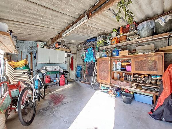 Nantes Bout des Pavés : En vente ! Maison de 4 chambres de 91m2 + 23m² de garage + 45m² d'atelier sur parcelle de 316m²