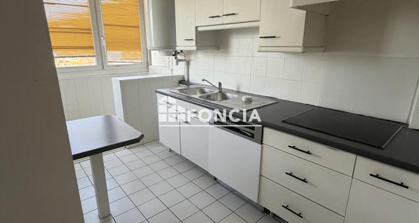 Location Appartement 3 pièces 67.24 m² - Besançon 25000