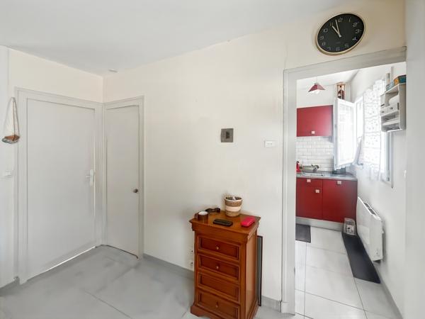 Maison
         2 pièces
        - 37 m²