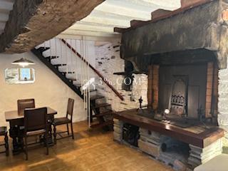 Charmante maison en pierre proche des commodités  Cournon (56200)