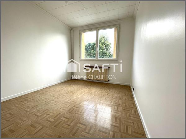 Appartement traversant 3 chambres à MANTES-LA-JOLIE