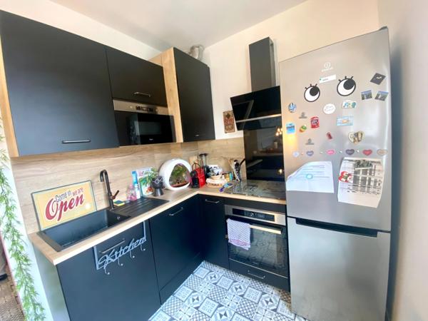 Appartement 4 pièces de standing rénové à neuf dans immeuble Haussmannien centre ville de MONT DE MARSAN