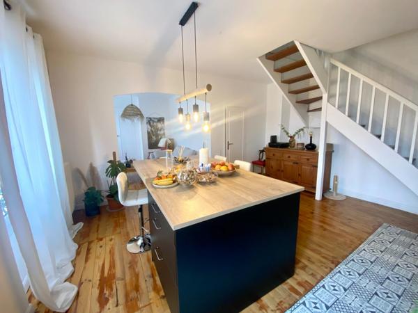 Appartement 4 pièces de standing rénové à neuf dans immeuble Haussmannien centre ville de MONT DE MARSAN