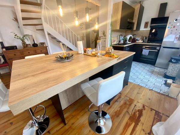 Appartement 4 pièces de standing rénové à neuf dans immeuble Haussmannien centre ville de MONT DE MARSAN