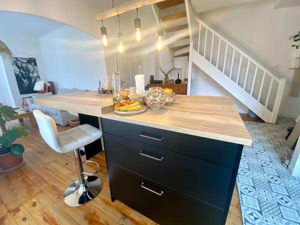 Appartement 4 pièces de standing rénové à neuf dans immeuble Haussmannien centre ville de MONT DE MARSAN