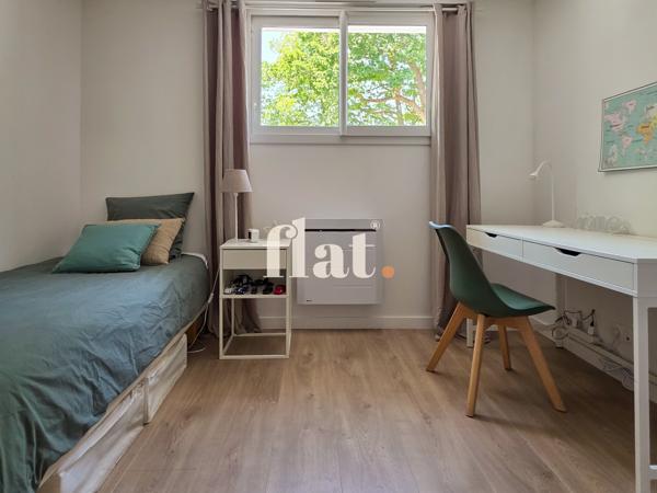 Maison
                                                                                                                                                                                                                                                                                                                        4 pièce(s)                                                                                                                                                                                                          3 chambre(s)                                                                                                                                                                                                          100  m²