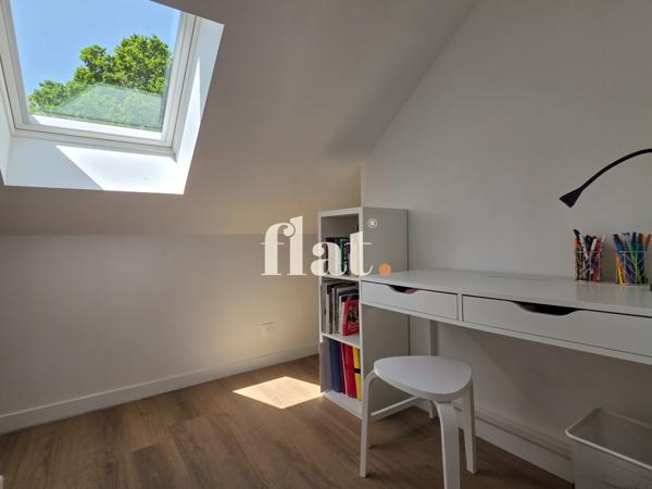 Maison
                                                                                                                                                                                                                                                                                                                        4 pièce(s)                                                                                                                                                                                                          3 chambre(s)                                                                                                                                                                                                          100  m²