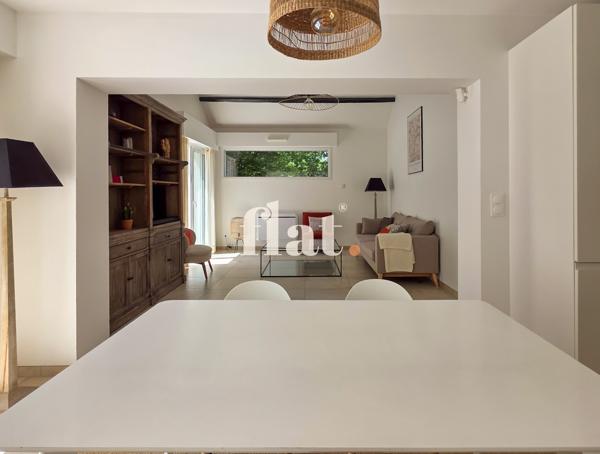 Maison
                                                                                                                                                                                                                                                                                                                        4 pièce(s)                                                                                                                                                                                                          3 chambre(s)                                                                                                                                                                                                          100  m²