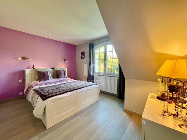 MAISON FAMILIALE - 6 CHAMBRES - PISCINE - 2000M² - CALME - TREILLIERES