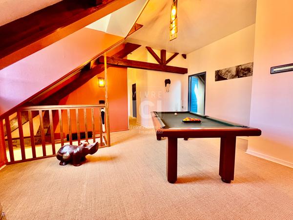 MAISON FAMILIALE - 6 CHAMBRES - PISCINE - 2000M² - CALME - TREILLIERES