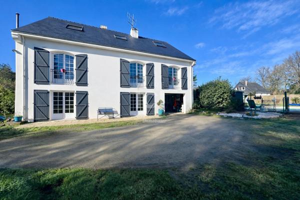 MAISON FAMILIALE - 6 CHAMBRES - PISCINE - 2000M² - CALME - TREILLIERES