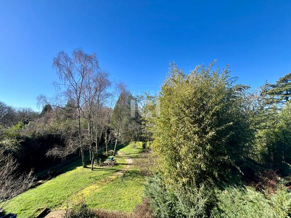 MAISON FAMILIALE - 6 CHAMBRES - PISCINE - 2000M² - CALME - TREILLIERES