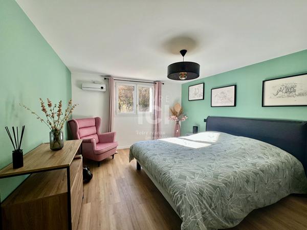 MAISON FAMILIALE - 6 CHAMBRES - PISCINE - 2000M² - CALME - TREILLIERES