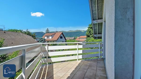 Maison 306 m² Studio indépendant 5 Chambres Jardin Terrasse Sous-sol Abri voiture