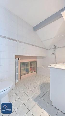 Maison 306 m² Studio indépendant 5 Chambres Jardin Terrasse Sous-sol Abri voiture