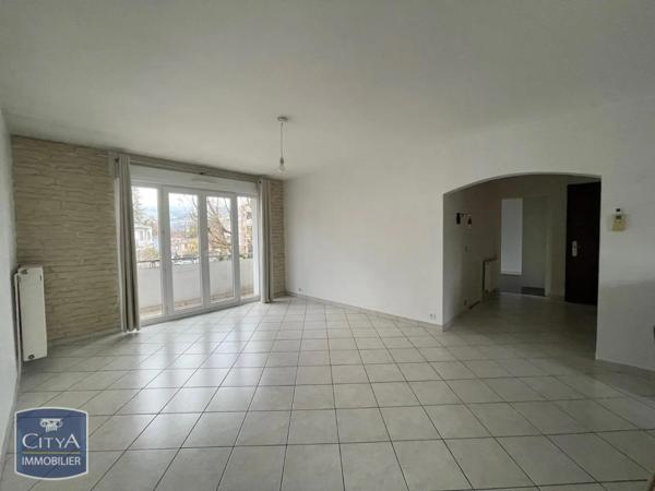 Appartement à louer 3 pièces 71.82m²