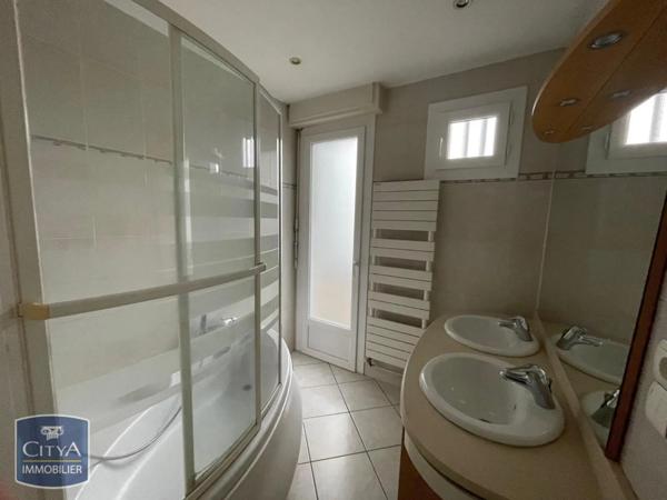 Appartement à louer 3 pièces 71.82m²