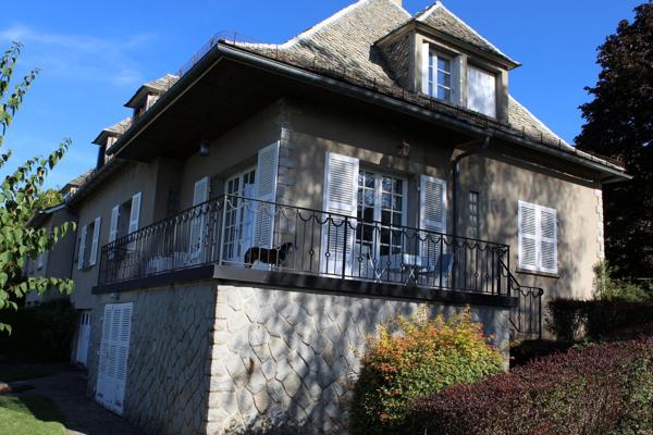 MAISON BOURGEOISE CENTRE-VILLE Mauriac (15200)