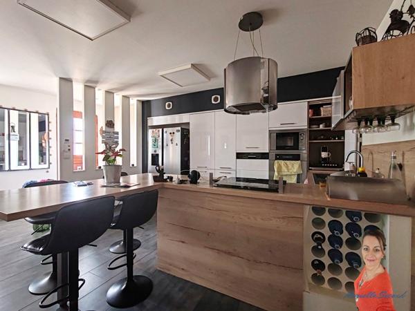 Maison 9 pièces - 248 m²