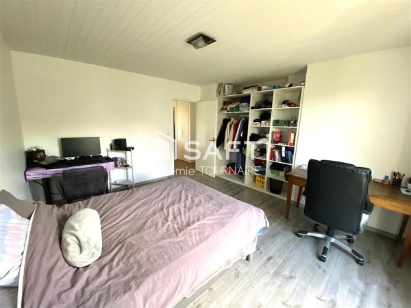 Maison lumineuse avec piscine non mitoyenne