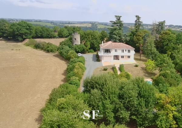 Maison 5 pièce(s) 4 chambre(s) 230 m²