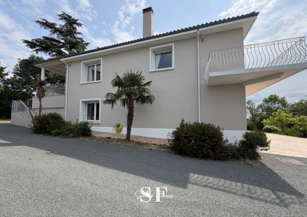 Maison 5 pièce(s) 4 chambre(s) 230 m²