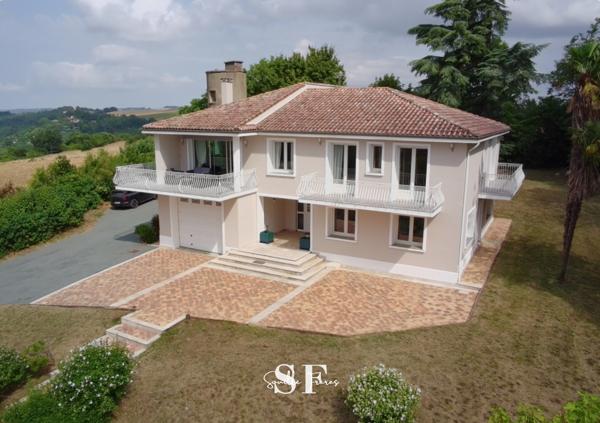Maison 5 pièce(s) 4 chambre(s) 230 m²