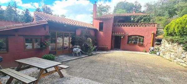 Très beau mas catalan avec terrain et piscine