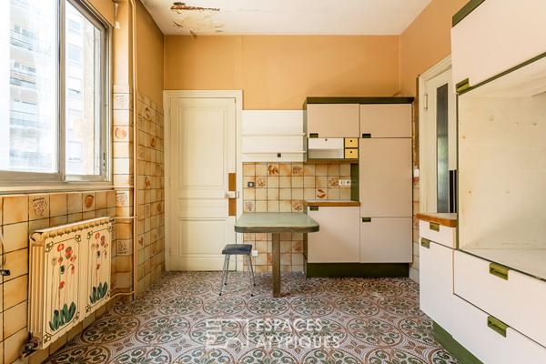 Maison familiale avec jardin et garage au pied du métro