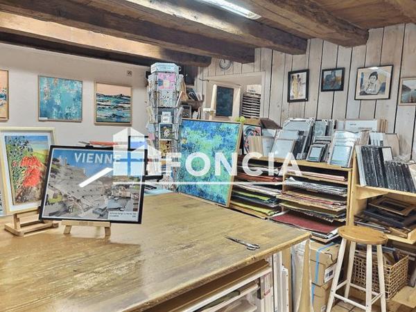 À vendre Local commercial 110 m² - Vienne 38200