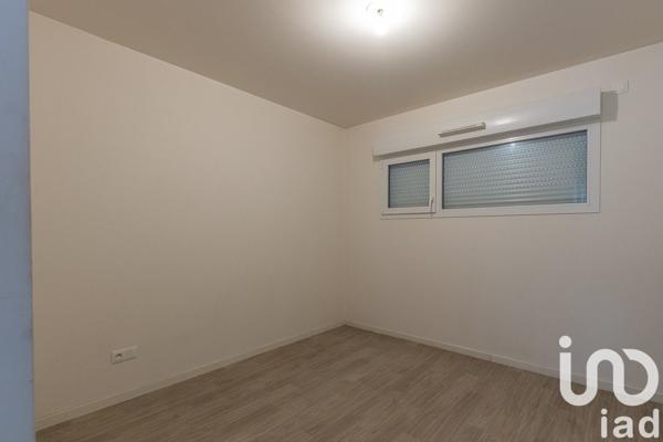 Appartement 3 pièces de 65 m² à Petit-Couronne (76650)