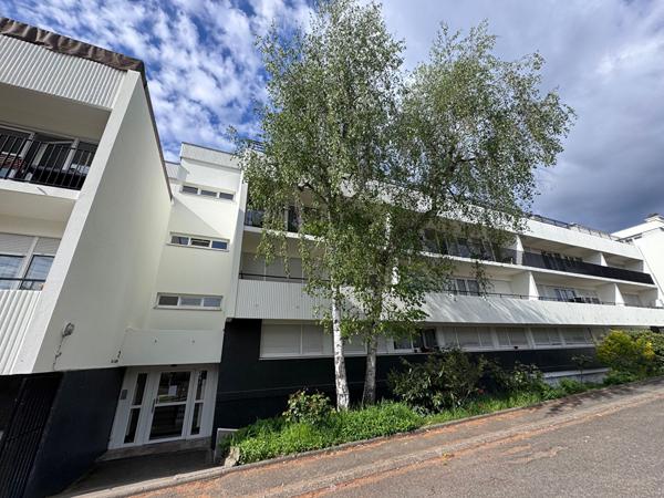 PALAISEAU STUDIO MEUBLÉ À LOUER