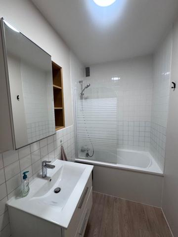 PALAISEAU STUDIO MEUBLÉ À LOUER