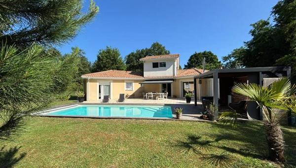 Maison à vendre |  Sadirac |  6 pièces | 154 m²