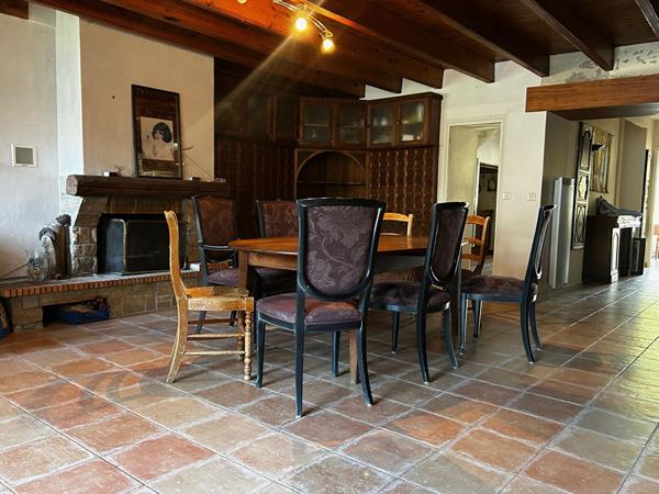 Ensemble de 2 maisons.