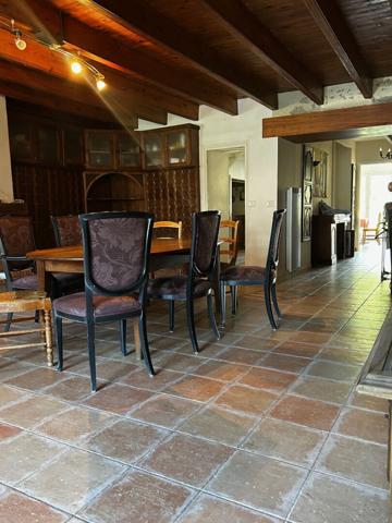 Ensemble de 2 maisons.