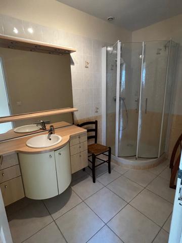 Ensemble de 2 maisons.