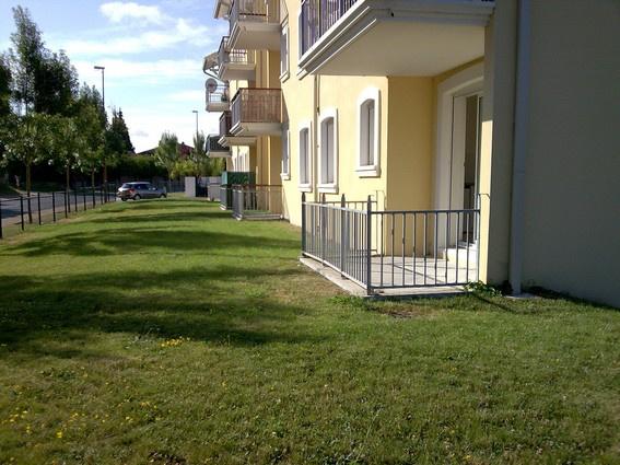 Dans le bourg de Coulounieix Chamiers, T2 en rez de ...