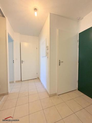 Dans le bourg de Coulounieix Chamiers, T2 en rez de ...
