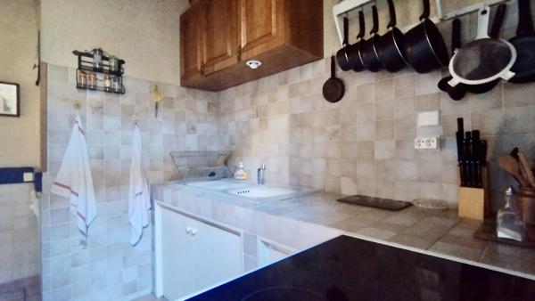 Nîmes-centre - garage - patio - cave