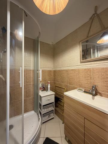 Appartement
         2 pièces
        - 39 m² 139 000 € *