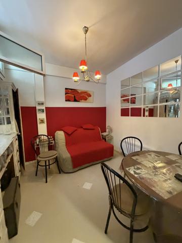 Appartement
         2 pièces
        - 39 m² 139 000 € *